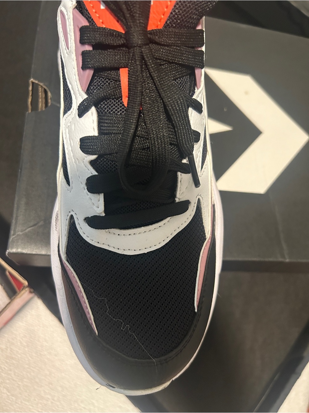 Women’s Puma Sneaker - Picture 2 of 7